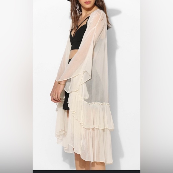 Kimchi Blue Accessories - Kimchi Blue Romantic Boho Ruffle Tiered Chiffon Jacket L